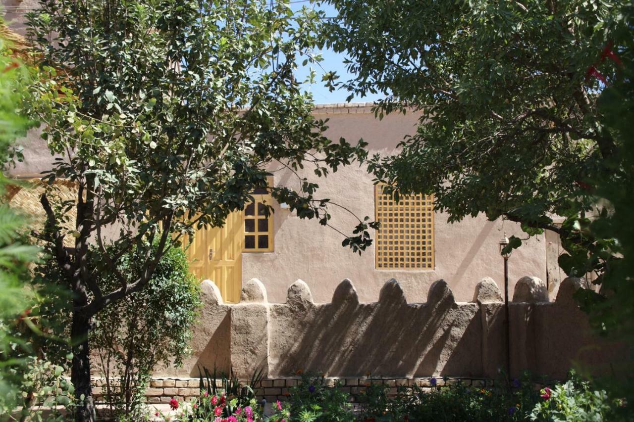 Guest House Khiva Boyjon Ota ภายนอก รูปภาพ