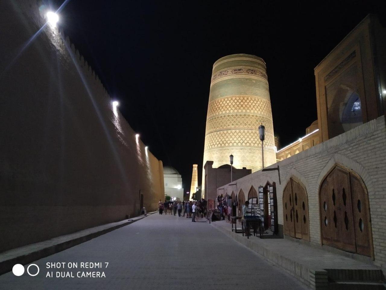 Guest House Khiva Boyjon Ota ภายนอก รูปภาพ